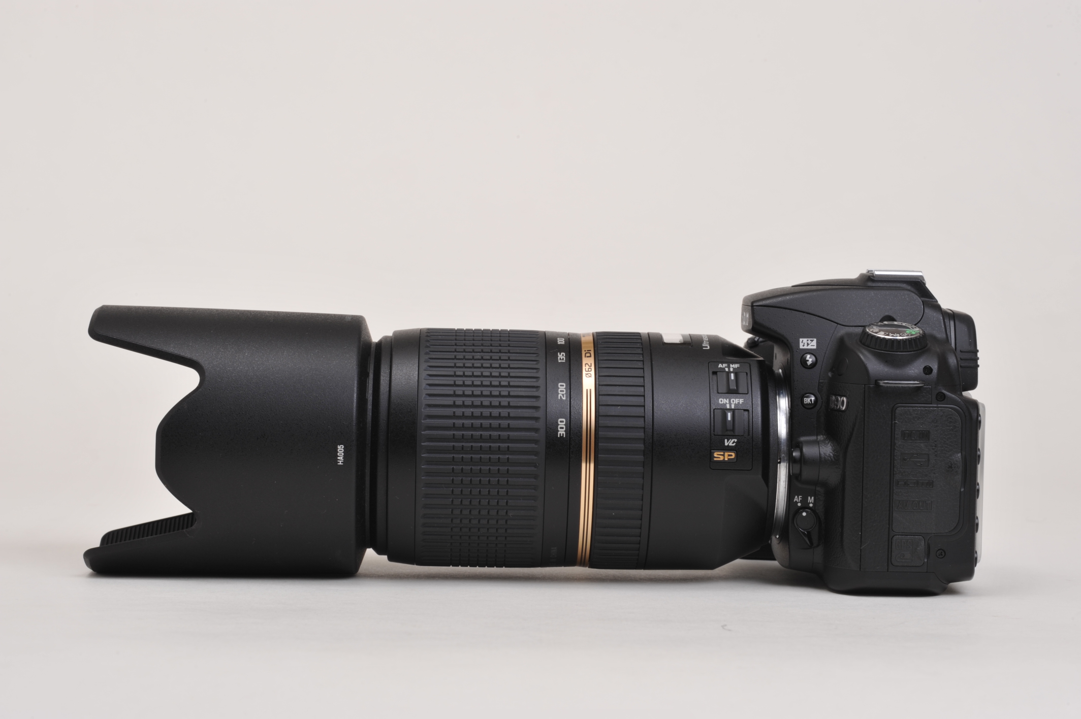 カメラ レンズ(ズーム) いつでも手持ちでOKな望遠ズーム TAMRON「SP 70-300mm F/4-5.6 Di VC 
